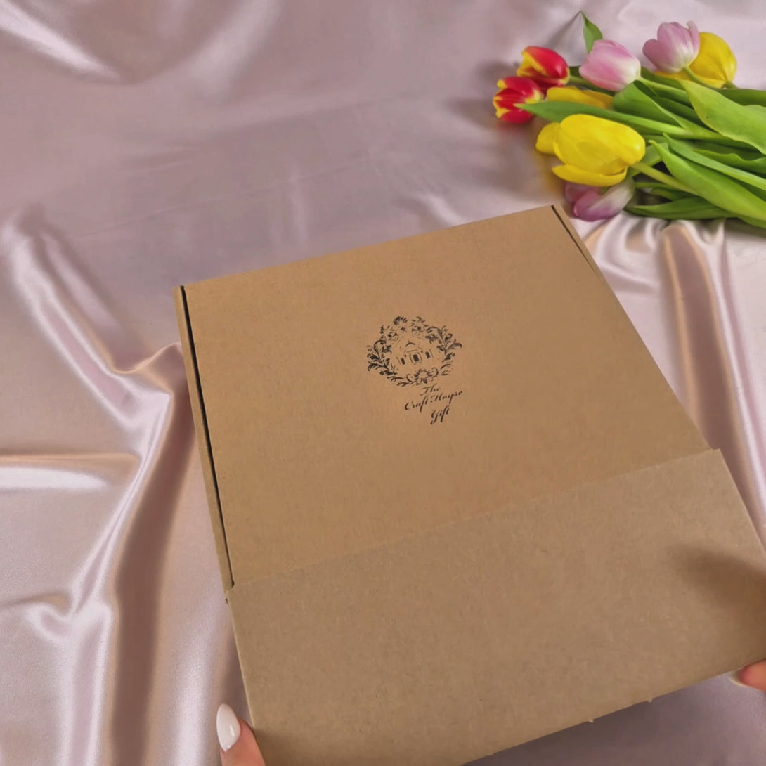 personalized sand velvet makeup bag european-made

monogram cosmetic pouch sand beige

velvet makeup bag compact size / … travel size

gift box for personalized makeup bag